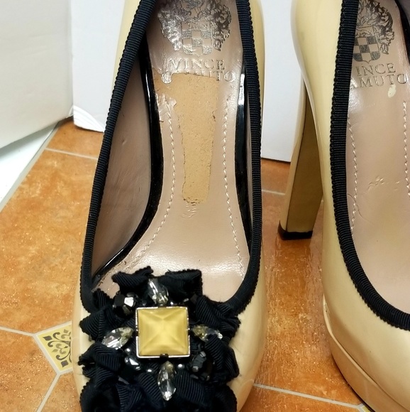 Vince Camuto Genevive Platform Heels - Picture 4 of 8